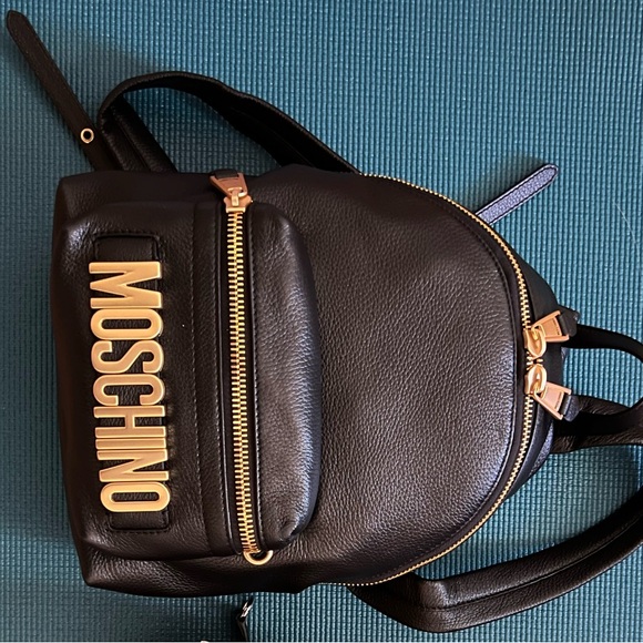Moschino Logo Lettering Backpack - Picture 2 of 4